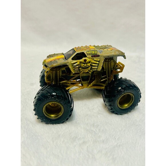 Hot Wheels Monster Jam Max D Gold Monster Truck 1:64 Diecast Mattel Rare - Picture 1 of 5